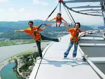澳門最準(zhǔn)最快的免費(fèi)的233期，澳門最新免費(fèi)預(yù)測(cè)233期揭曉