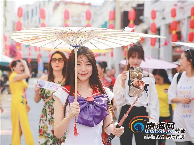 免費網(wǎng)站在線觀看人數(shù)第一集的魅力與熱潮，第一集魅力與熱潮，免費網(wǎng)站在線觀看人數(shù)破紀錄