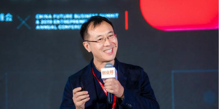 藍(lán)月亮 IT，探索數(shù)字世界的奧秘之旅，藍(lán)月亮IT，數(shù)字世界的奧秘探索之旅