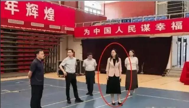 香港內(nèi)部資料和公開資料的區(qū)別是什么，香港內(nèi)部資料與公開資料的區(qū)別解析