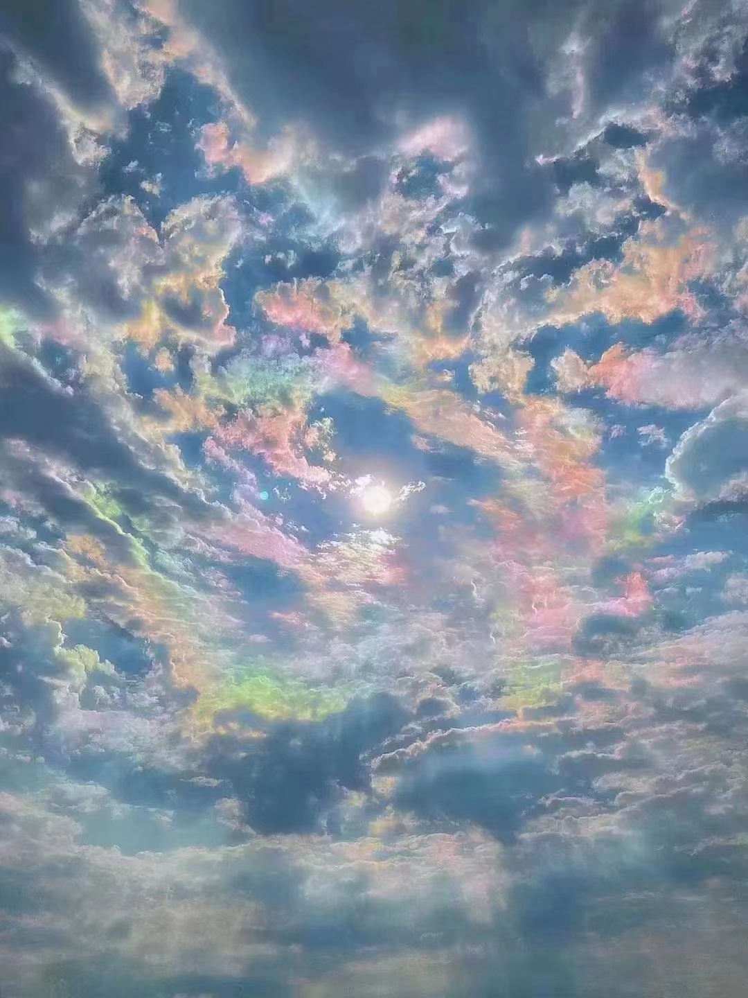 天空彩要好彩與你同行 小說(shuō)，天空彩與你同行，一段精彩的旅程